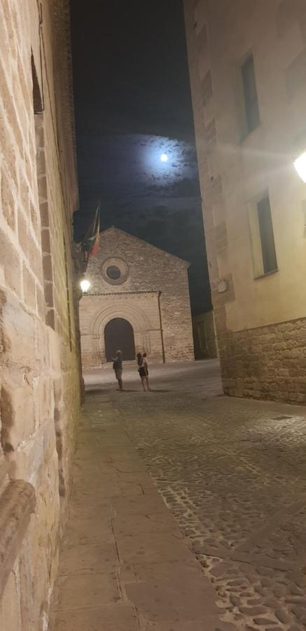 La Casa Del Pintor - Estudio De Arte En Baeza Dış mekan fotoğraf